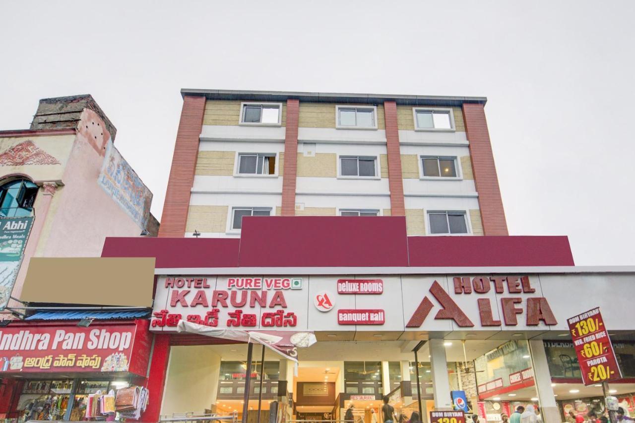 Capital O Alfa Hotel Vijayawada Ngoại thất bức ảnh