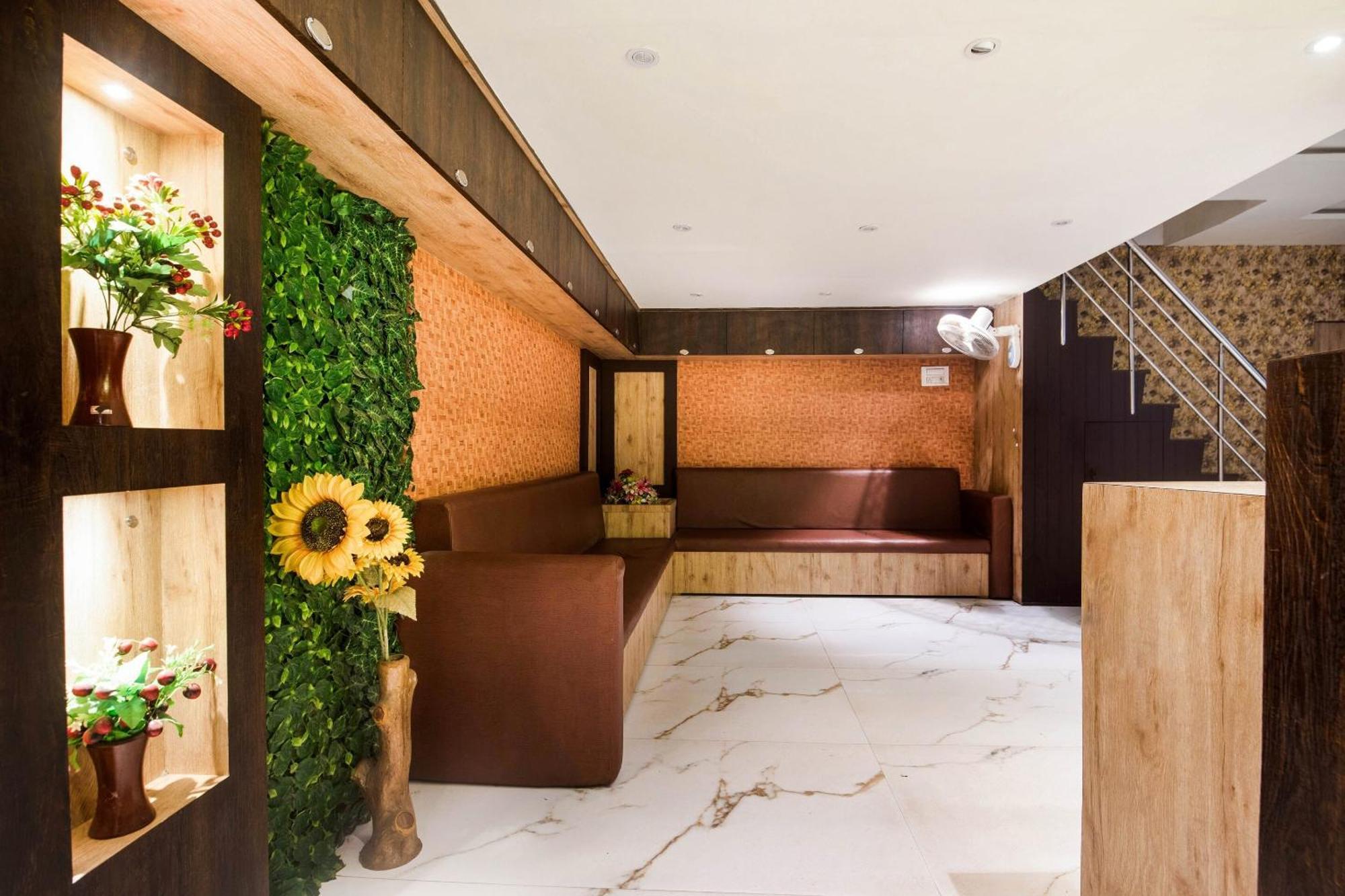 Capital O Alfa Hotel Vijayawada Ngoại thất bức ảnh
